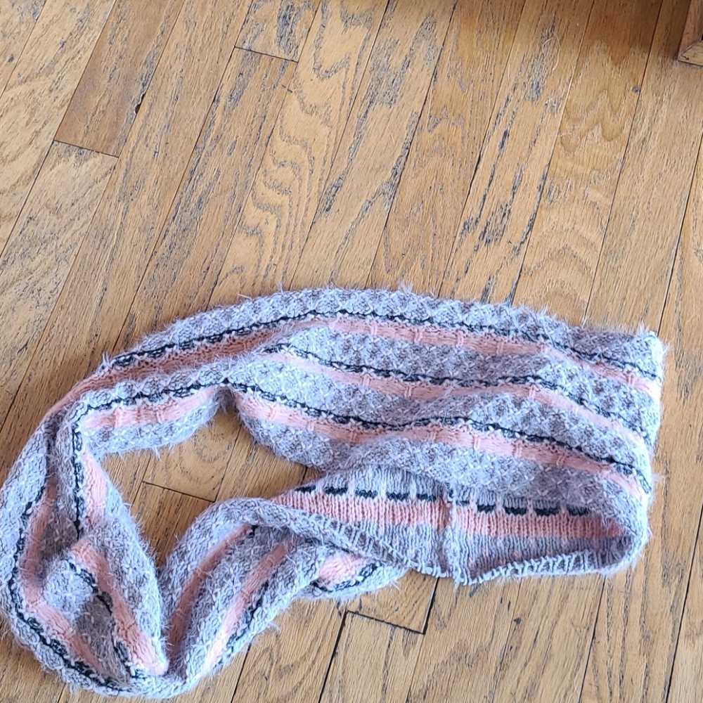 Scarf - Picture 3 of 3